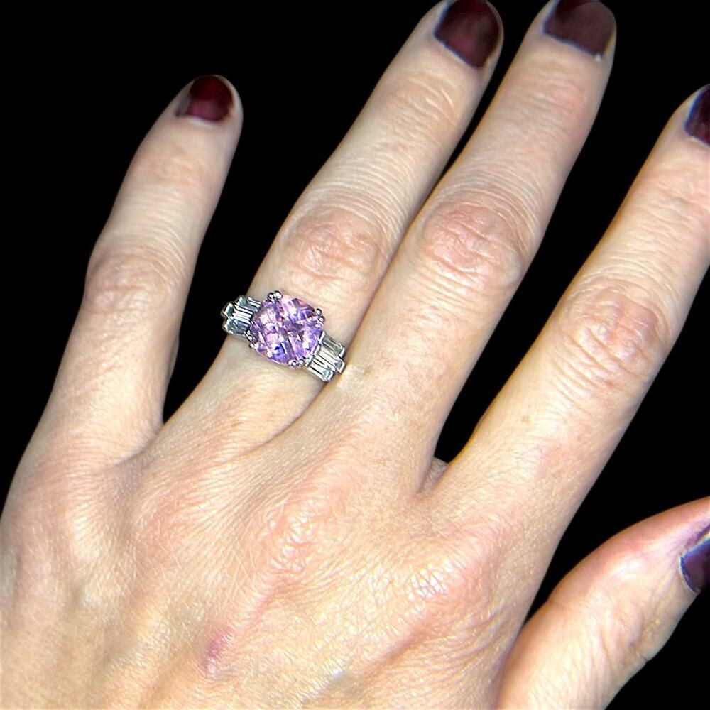 Vintage Avon Faceted Pink Glass Ring Size 7.5 Silver Tone Baguettes Cocktail - Picture 2 of 8